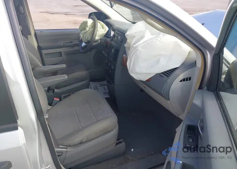 2008 Chrysler Town & Country Lx из США, поврежденный, VIN 2A8HR44H98R637799